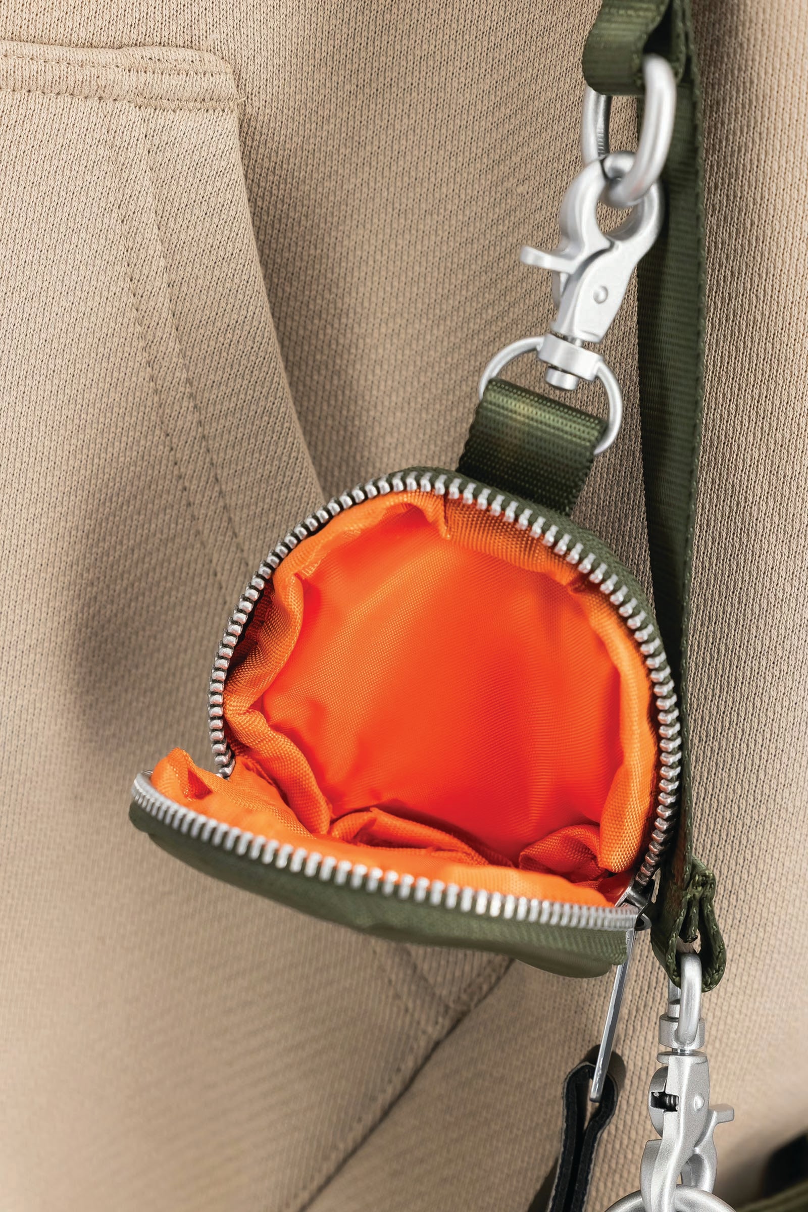  Alpha Industries Uv Travel Bag Unisex Verde - 3