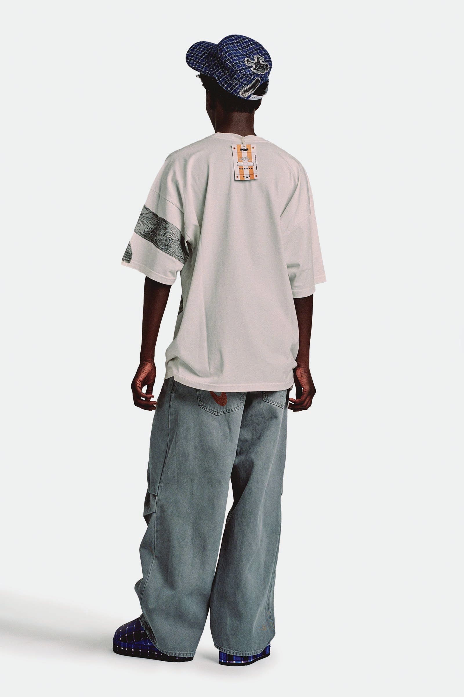  Pdf The Boy Flake T-shirt Bianco Unisex Bianca - 4