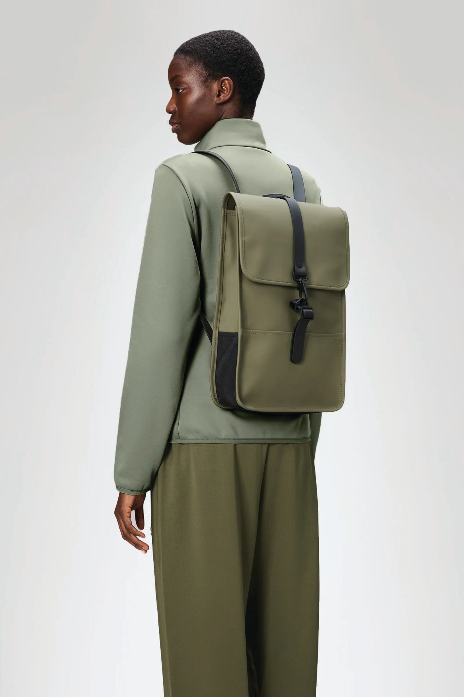  Rains Backpack Mini Unisex Verde - 2