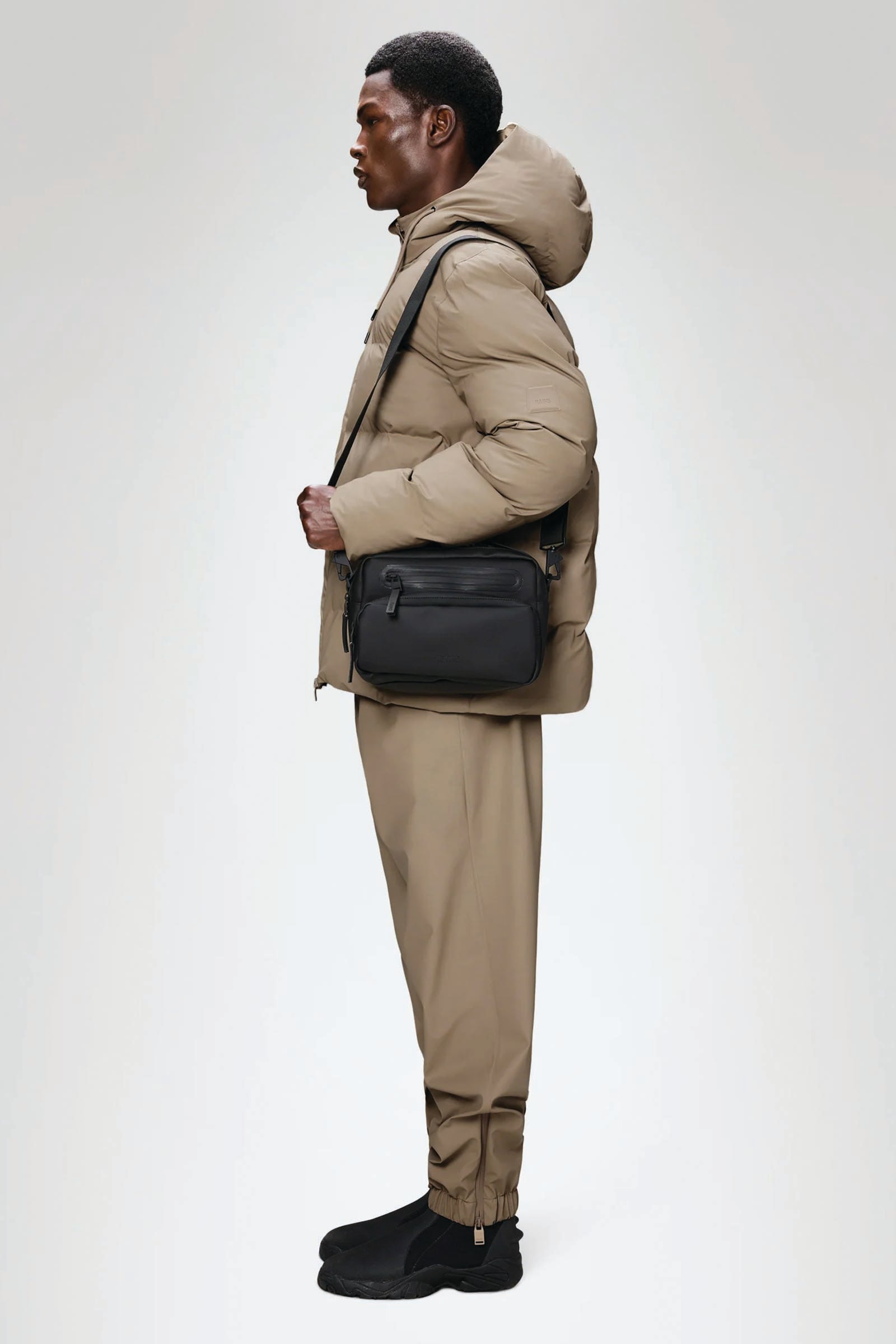  Rains Cargo Box Bag Unisex Nero - 2