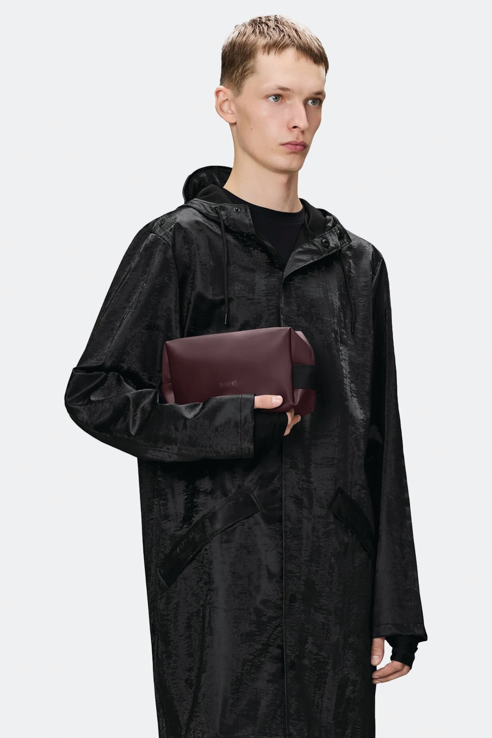  Rains Wash Bag Small Viola Unisex Bordeau - 2